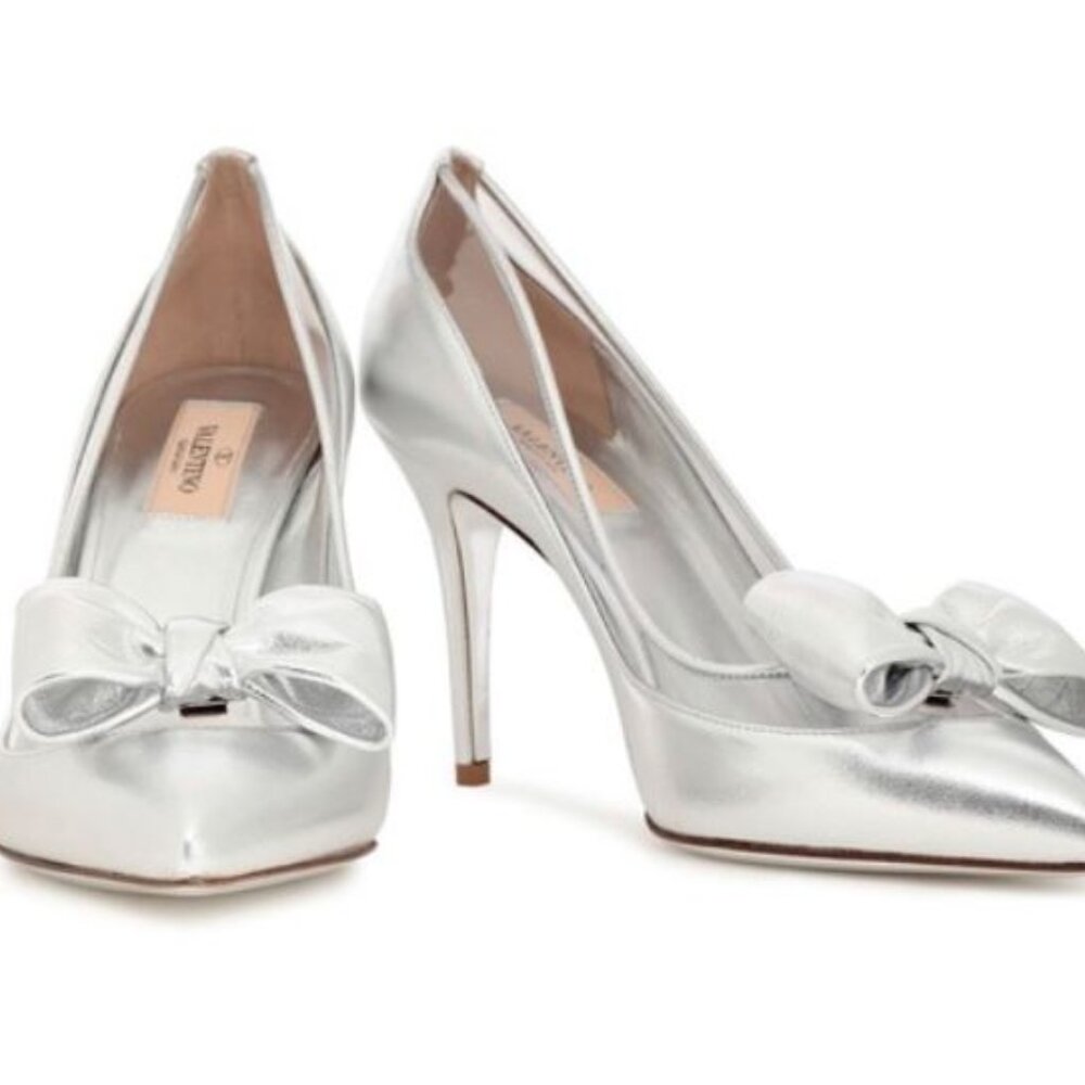 Brand New Valentino Garavani women sz 37.5 'Dollybow' silver Metallic Pump